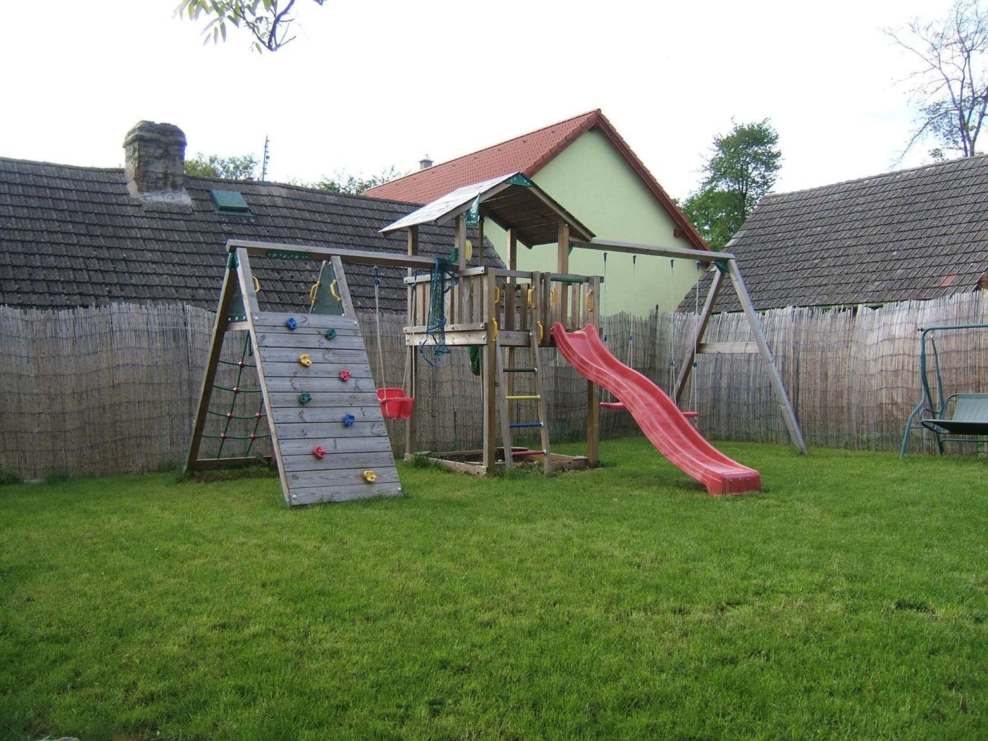 Penzion V Roklich & Apartmens V Roklich Ricany  Exterior photo